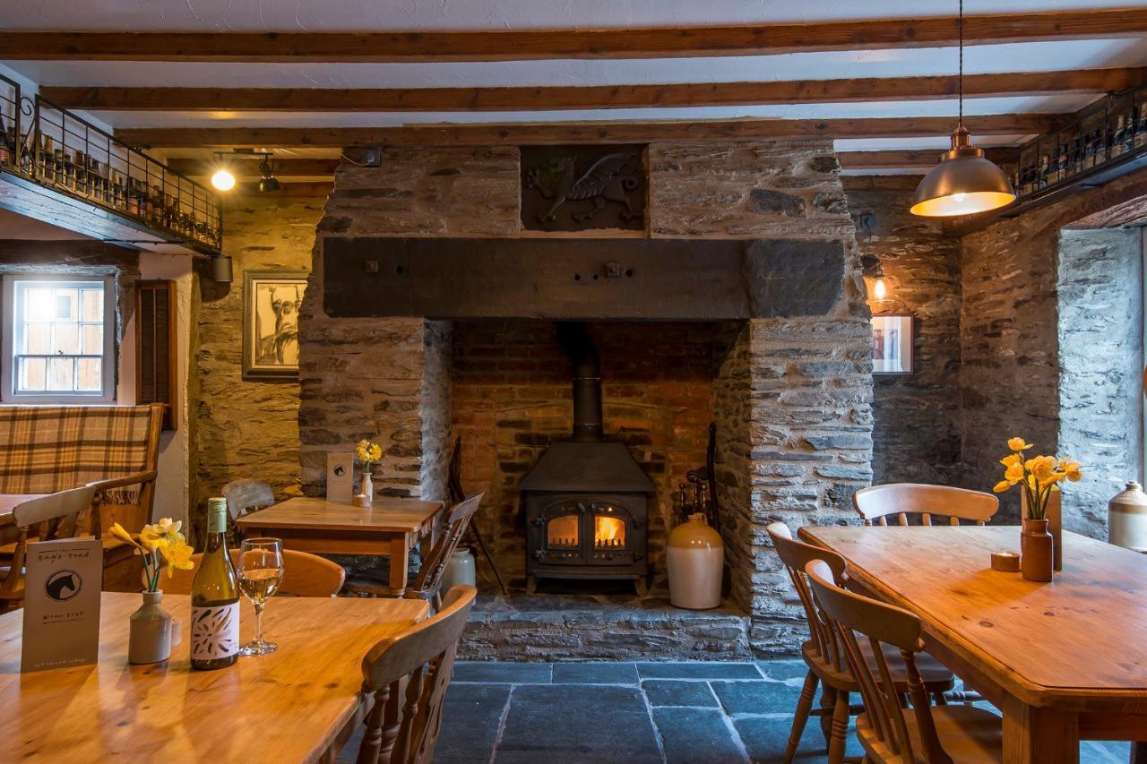 The Nags Head Inn Abercych Eksteriør billede