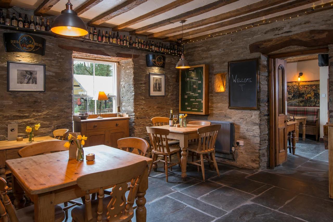 The Nags Head Inn Abercych Eksteriør billede