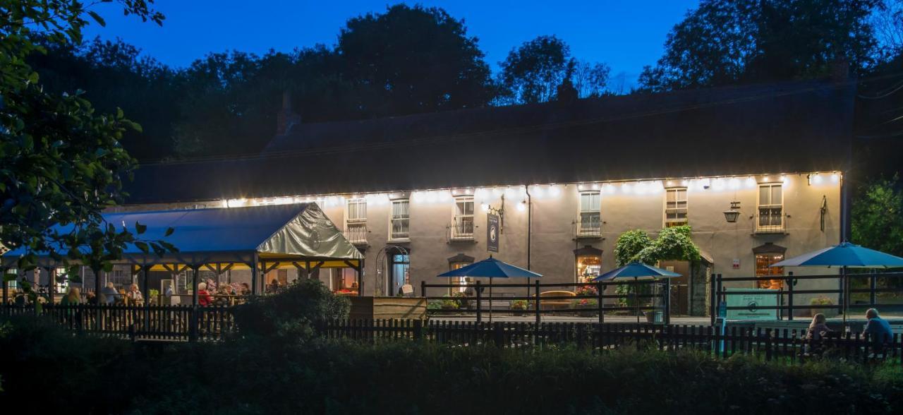 The Nags Head Inn Abercych Eksteriør billede